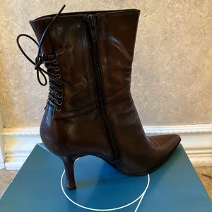 Nine West Daniela Booties dark brown leather size 8.5